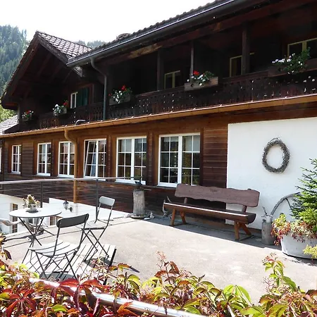 Alpina Hotel 2*